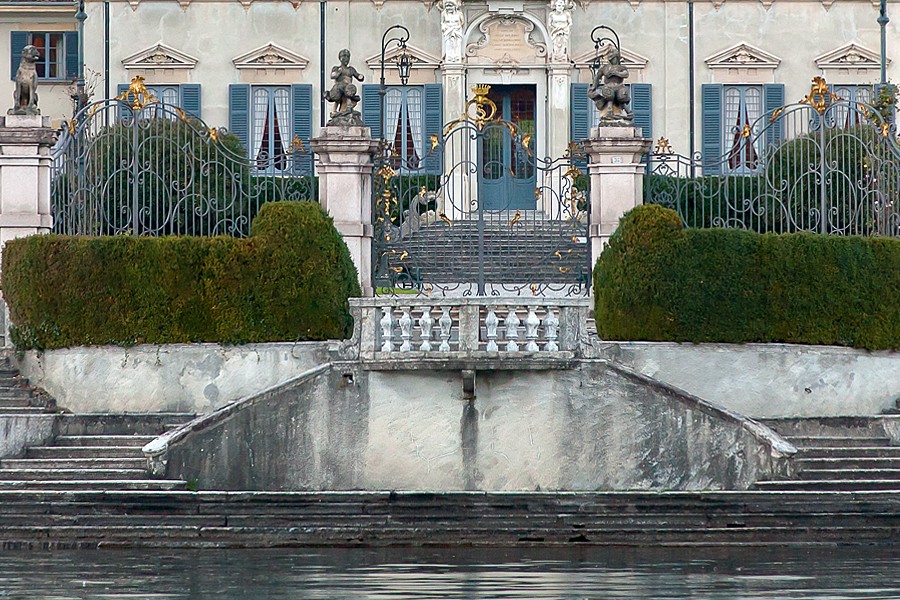 luxurios private villa lake como